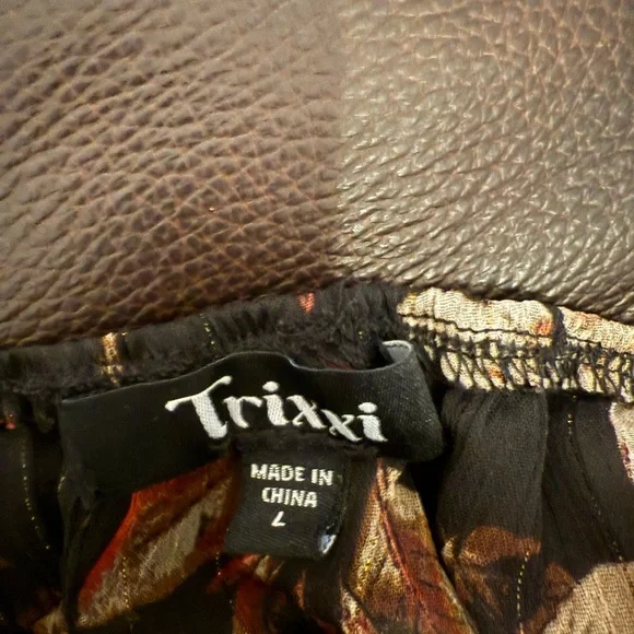 Trixxi Black Floral Mini Dress - Picture 7 of 7